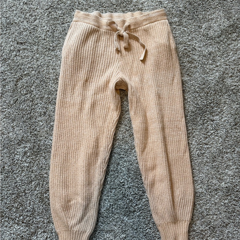 Universal Thread Tan Ribbed Joggers
